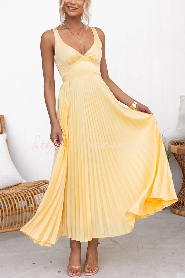 Liucija - Stunning Pleated Dress