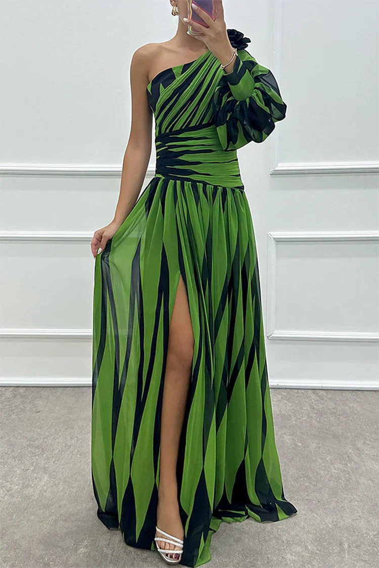Shiloh - Elegant Maxi Dress with Stripes One Shoulder