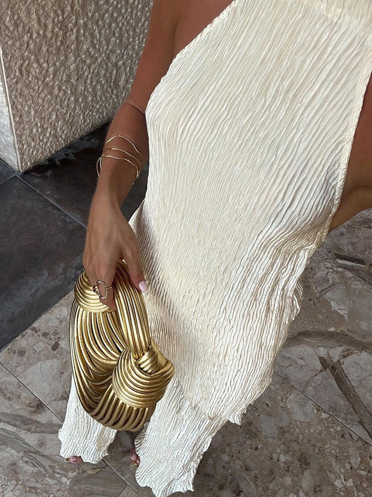Dalila – Elegant Pleated Set