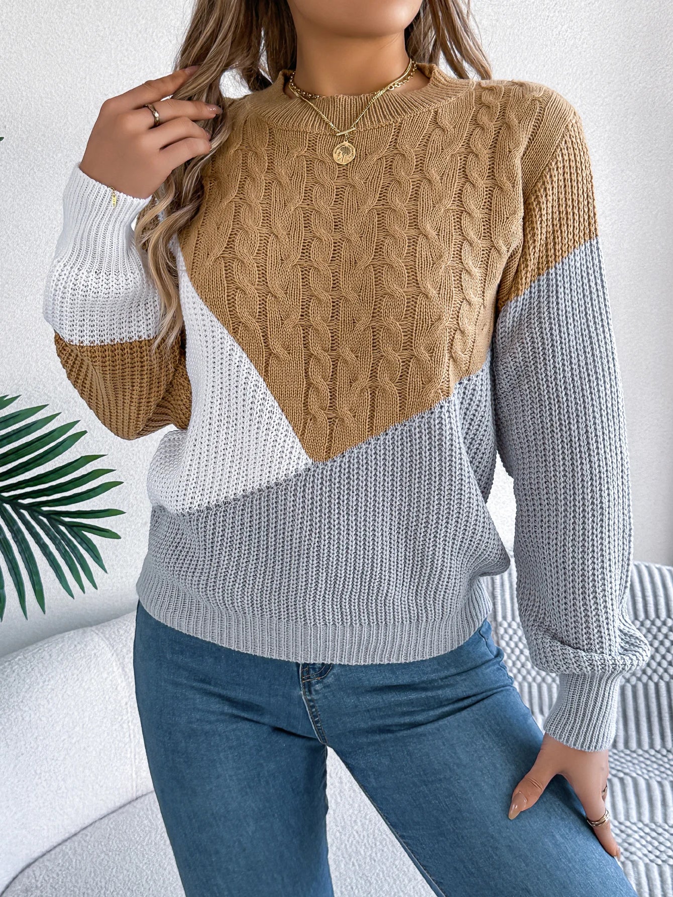 Julia- Casual Long Sleeved Pullover Sweater