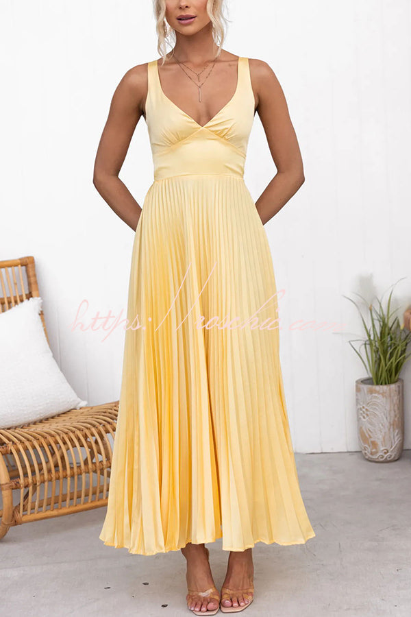 Liucija - Stunning Pleated Dress