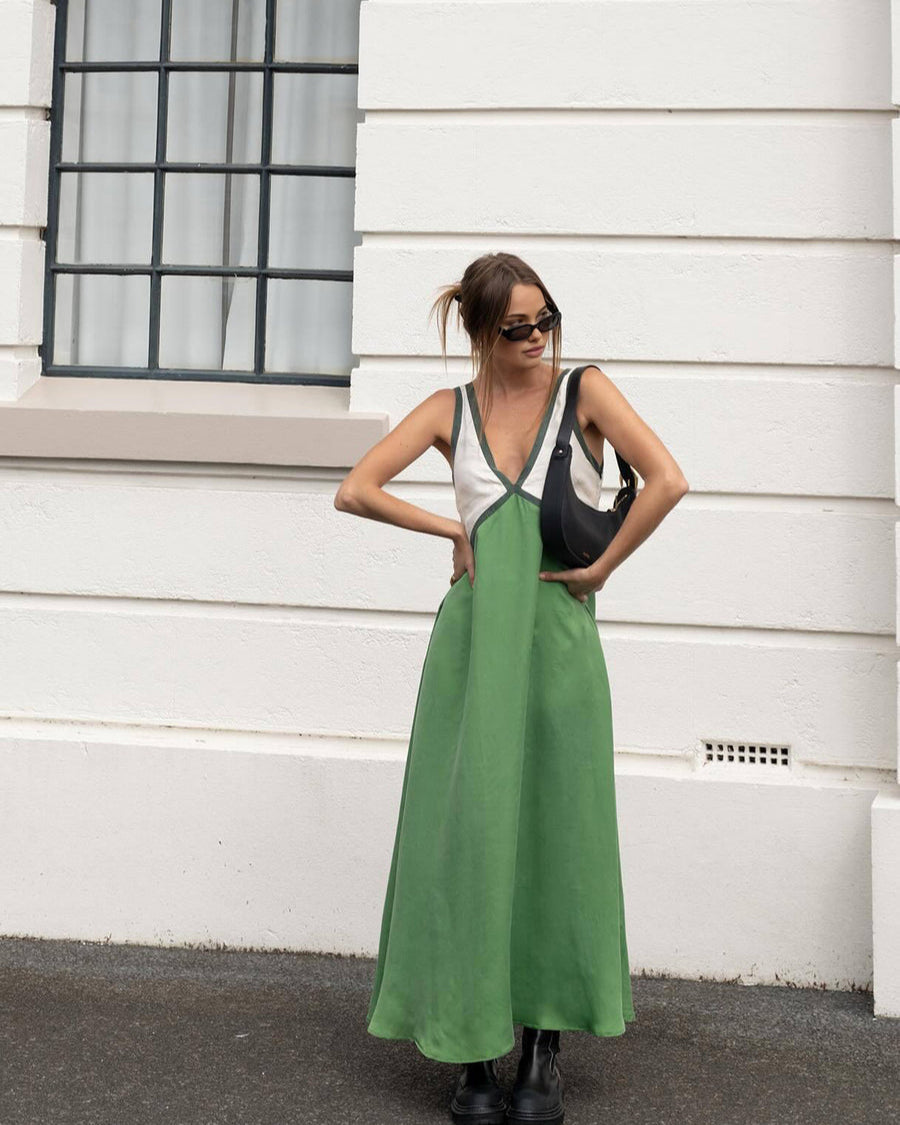 DONNA | Long Dress with V-Neck