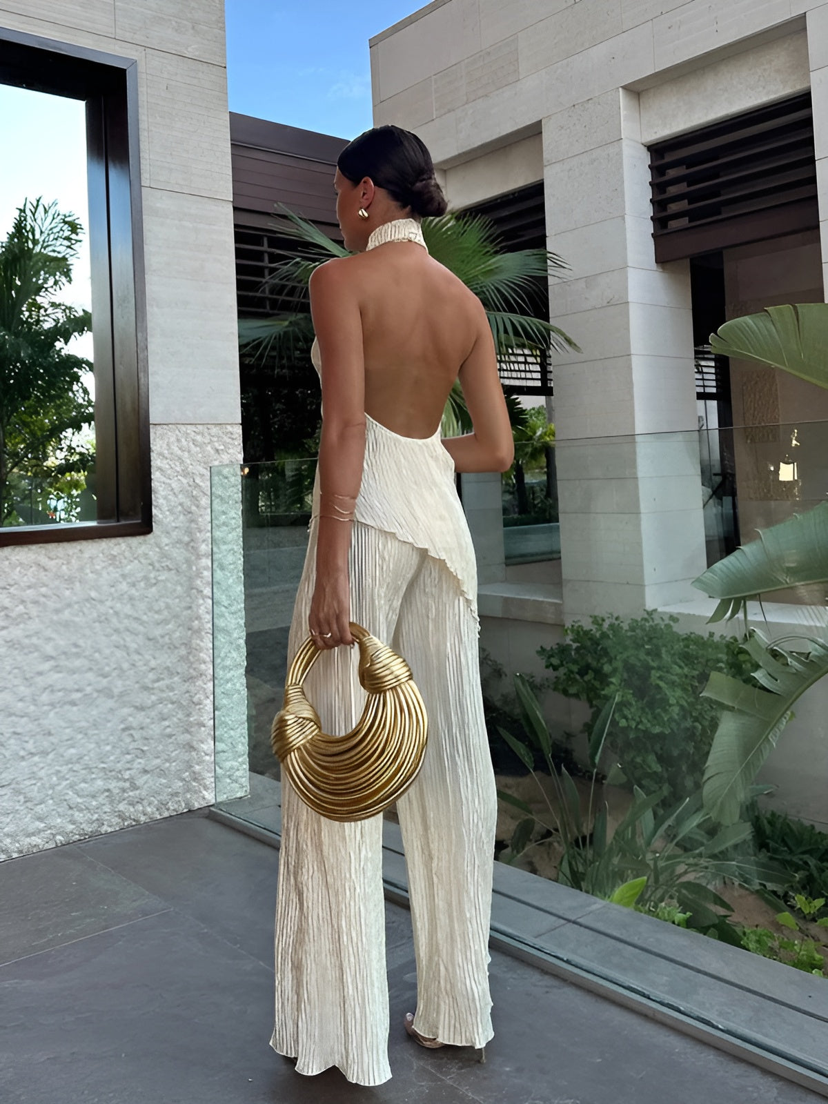 Dalila – Elegant Pleated Set