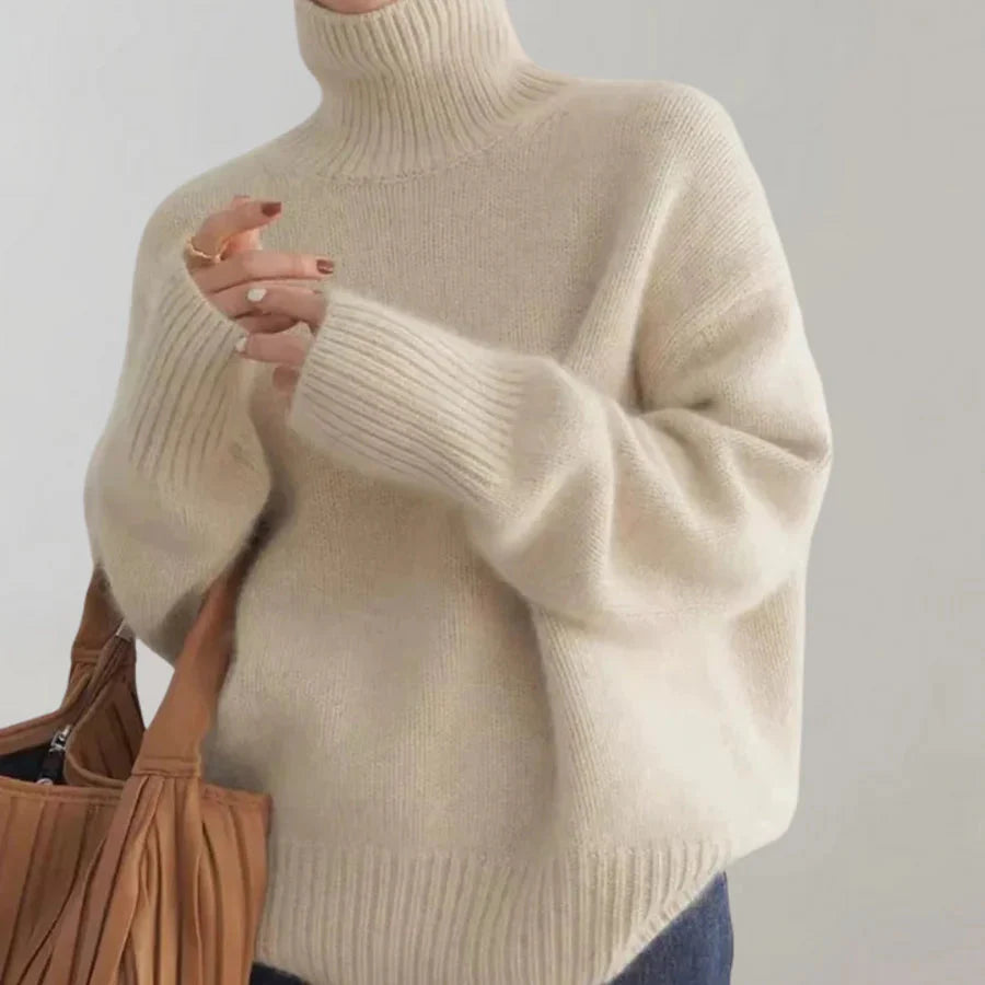 Knitted sweater | Loose fit | Turtleneck