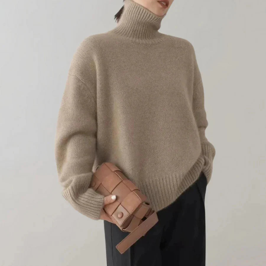 Knitted sweater | Loose fit | Turtleneck