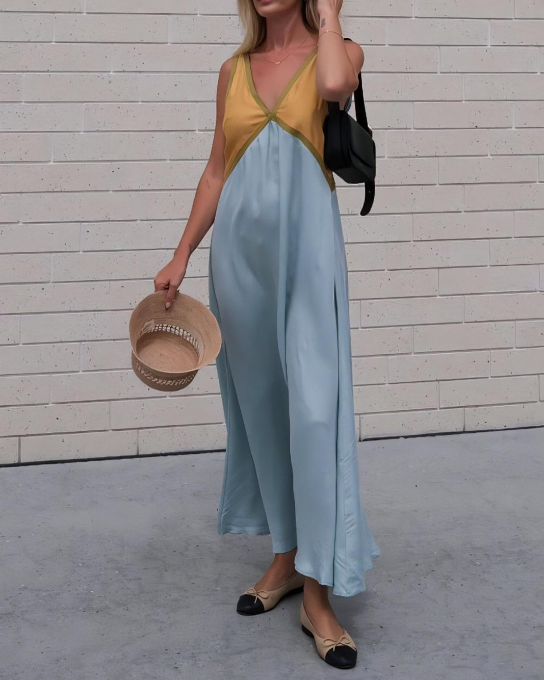 DONNA | Long Dress with V-Neck