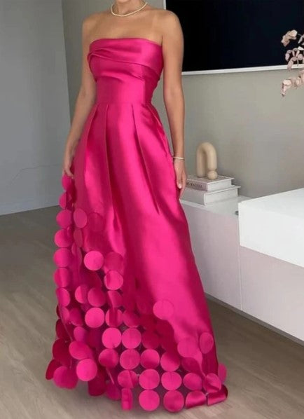 Coraline - Long Dress with Round Cut