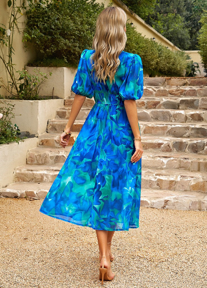 Renate | Dress with V-neckline