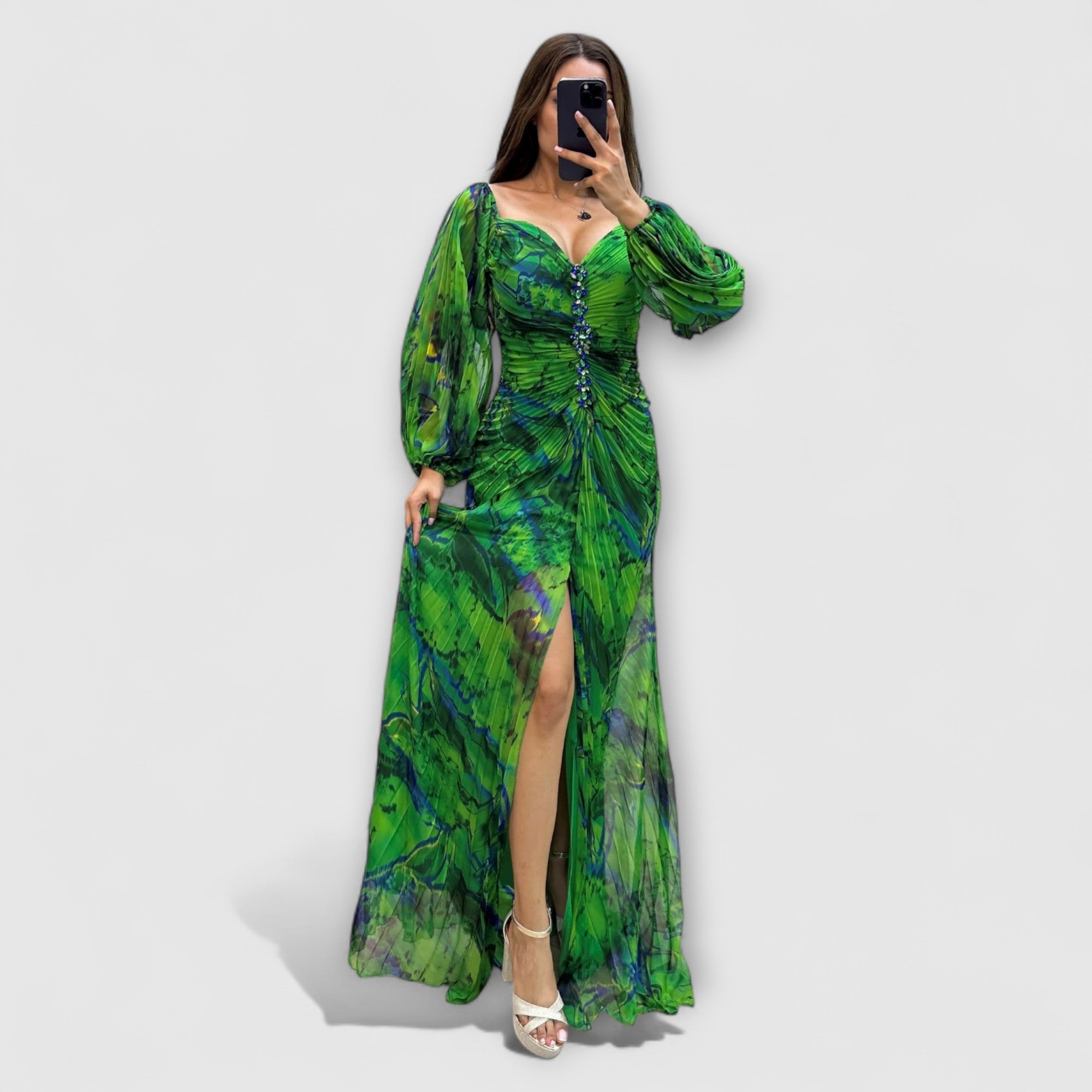Gisselle | Elegant Dress with V-Neckline