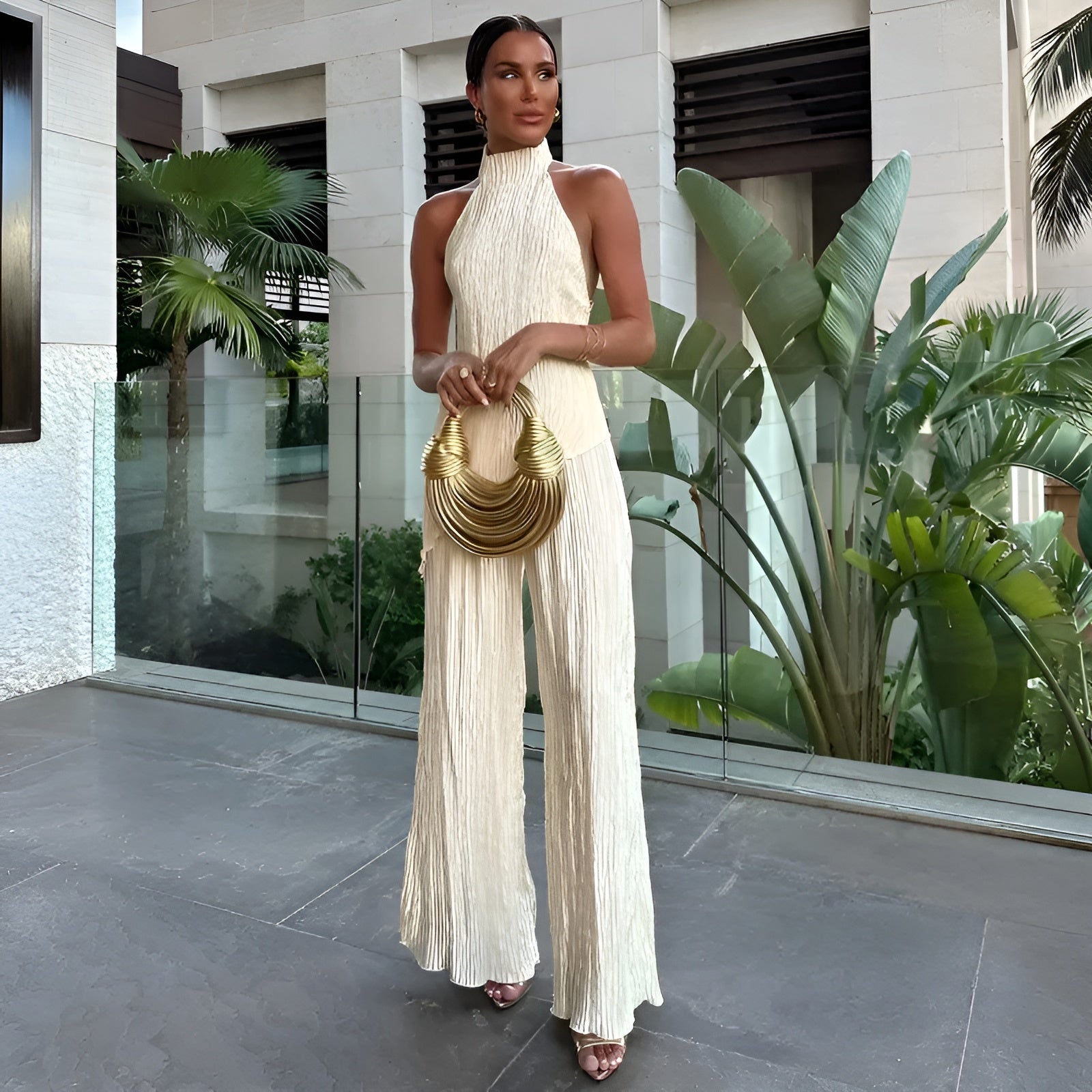 Dalila – Elegant Pleated Set